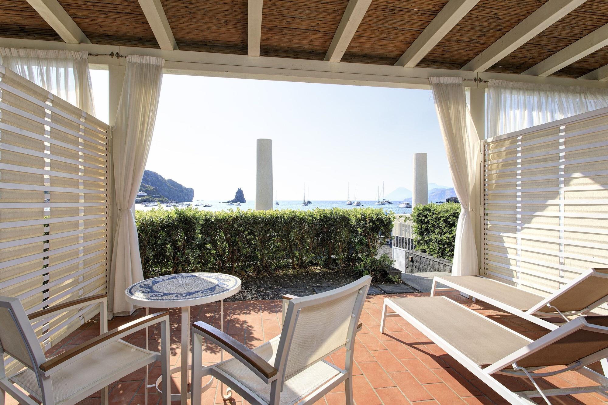 Hotel Les Sables Noirs & 4*